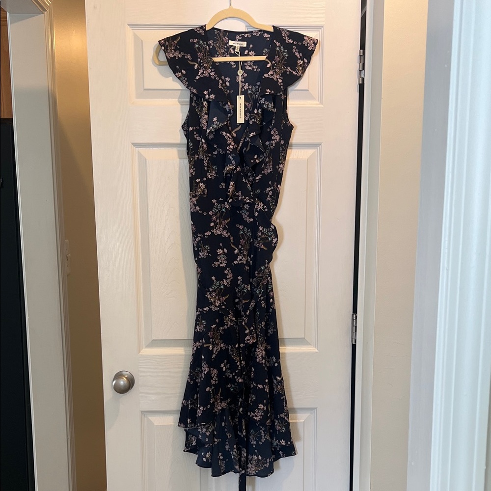 Max Studio Navy Floral Ruffle Sleeve Dress